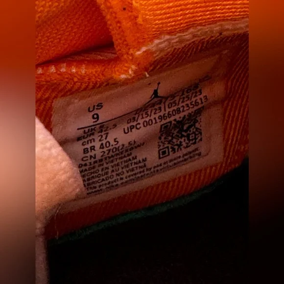 EUC - Authentic Nike Air Jordan Jumpman MVP’s Size 9 with Box - Picture 14 of 16